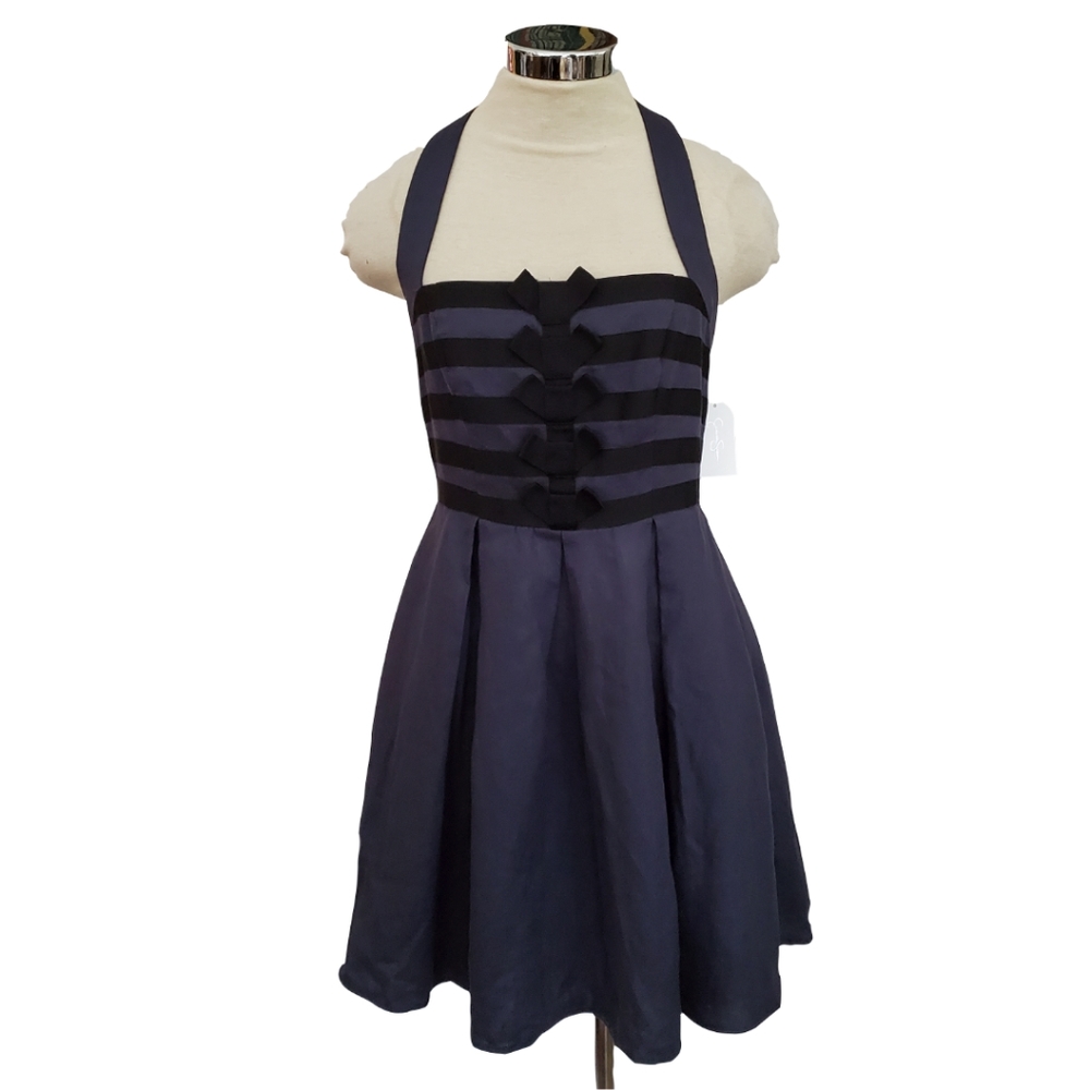 Jessica Simpson Pin-up Style Dress